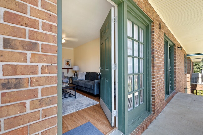 Jackson Properties in Tallahassee, FL - Building Photo - Building Photo