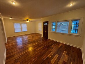 3308 Randolph Rd in Austin, TX - Building Photo - Building Photo