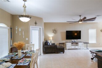 15433 Cruiser St in Corpus Christi, TX - Foto de edificio - Building Photo