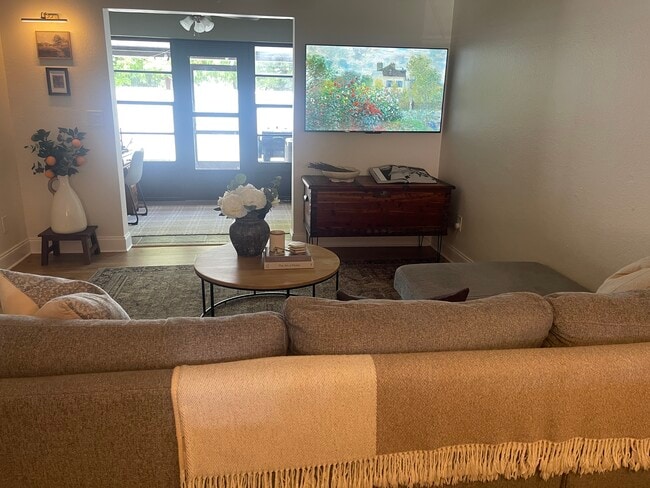 property at 7360 Ulmerton Rd