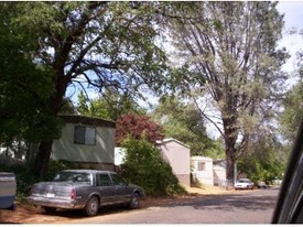 North Redding Mobile Home Apartments