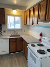 2192 Vernier Rd in Grosse Pointe Woods, MI - Building Photo - Building Photo