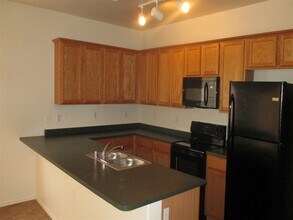11852 W Cambridge Ave in Avondale, AZ - Building Photo - Building Photo