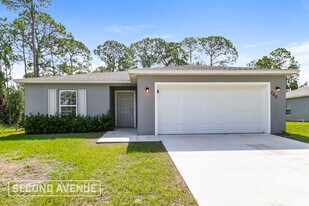 785 Geoffrey Ave SW in Palm Bay, FL - Building Photo