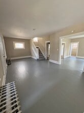 338 Bedford Ave NW in Canton, OH - Building Photo - Building Photo