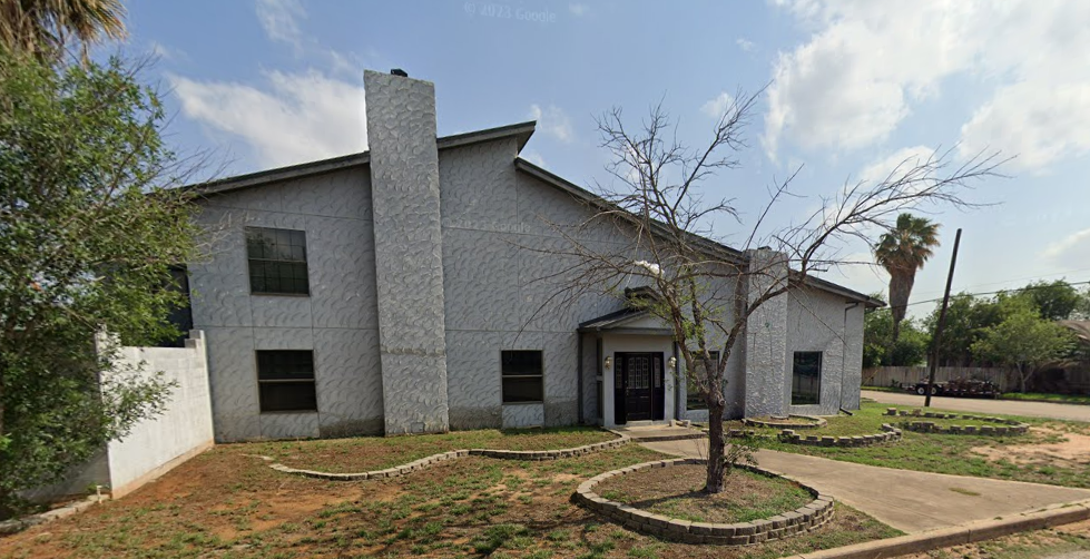 707 Tilden in Cotulla, TX - Building Photo