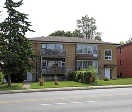 437 Lawrence Ave W in Toronto, ON - Building Photo - Building Photo