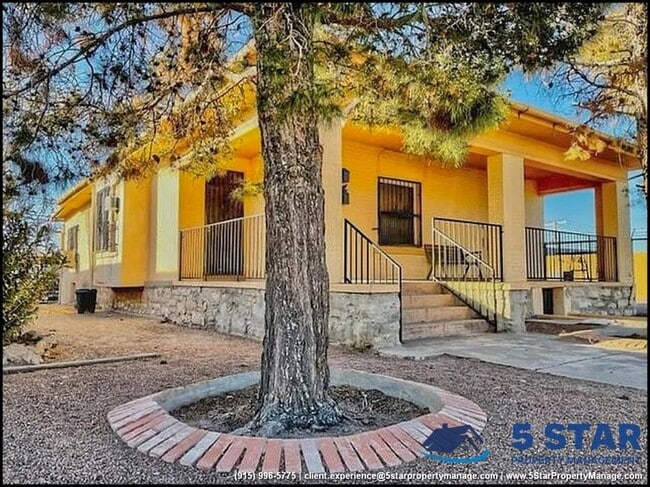property at 2526 Yandell Dr