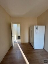 25-20 99th St-Unit -2 in Queens, NY - Building Photo - Building Photo