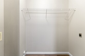 44422 US-290 BUS in Prairie View, TX - Building Photo - Building Photo