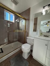 1189 Sunrise Way, Unit Studio unit in Milpitas, CA - Foto de edificio - Building Photo