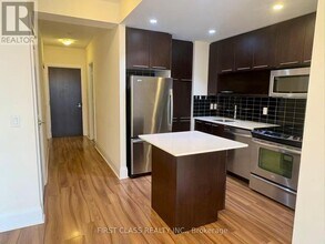 100 Harrison Garden Blvd in Toronto, ON - Building Photo - Building Photo