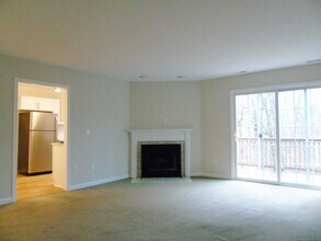 416 Pitkin Hollow in Trumbull, CT - Building Photo - Building Photo
