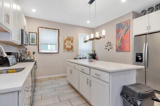 228 Calumet St, Unit 1 in Boston, MA - Building Photo - Building Photo