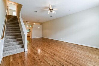 11315 S Main St in Houston, TX - Building Photo - Building Photo