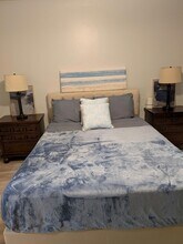 2734 NE 27th Ct, Unit 21 in Lighthouse Point, FL - Building Photo - Building Photo