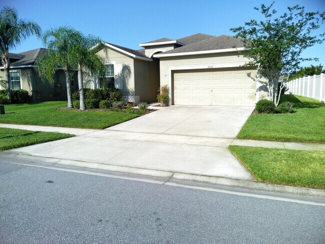 property at 2804 Carrickton Cir