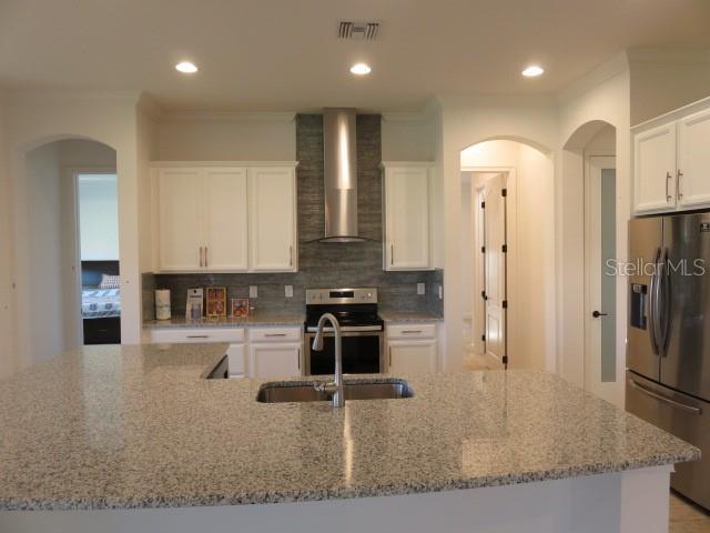 6915 Indus Valley Cir in Parrish, FL - Building Photo - Building Photo