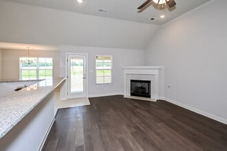 5315 Holly Ridge Dr in Horn Lake, MS - Building Photo - Building Photo