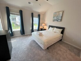 620 River Gdns Dr in Atlanta, GA - Building Photo