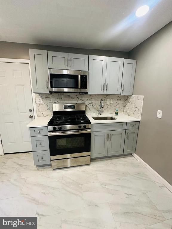 2240 N 18th St in Philadelphia, PA - Building Photo - Building Photo