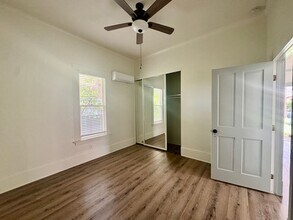 1570 Locust St in Pasadena, CA - Building Photo - Building Photo