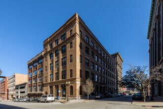 SoHo West in Kansas City, MO - Building Photo - Building Photo