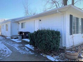1312 Illinois Dr in Midland, MI - Building Photo