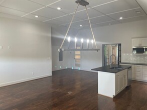 911 Creekside Ct in Helena, AL - Building Photo - Building Photo