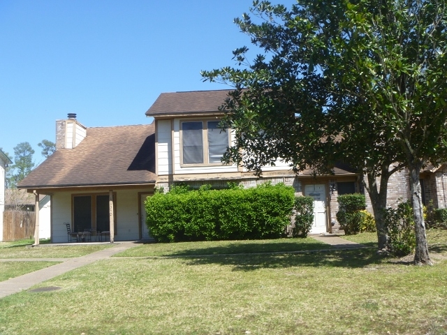 PINE VILLAGE NORTH in Houston, TX - Foto de edificio - Building Photo