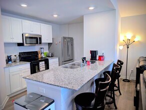 5630 Brookview Ave in Des Moines, IA - Building Photo - Building Photo