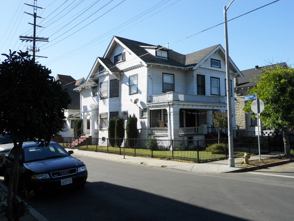 1000 W 22nd St in Los Angeles, CA - Building Photo