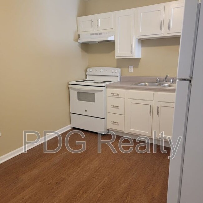 property at 2011 Terril Ln