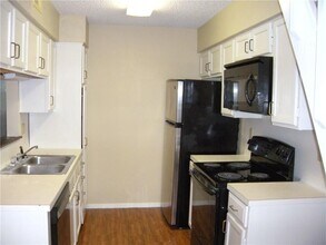 908 Poplar in Austin, TX - Building Photo - Building Photo