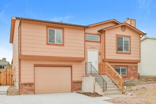1760 Moran Ct in Colorado Springs, CO - Building Photo
