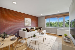 1900 Lyttonsville Rd, Unit 1101 in Silver Spring, MD - Building Photo