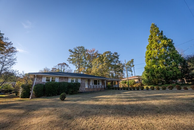 4698 Garrett Dr SW in Mableton, GA - Building Photo - Building Photo