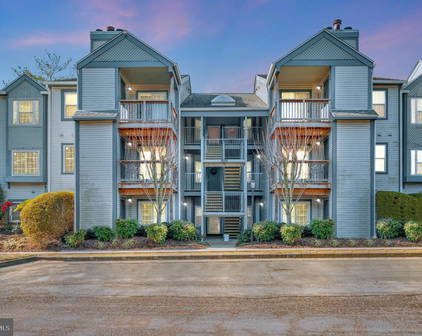 6919 Victoria Dr in Alexandria, VA - Building Photo