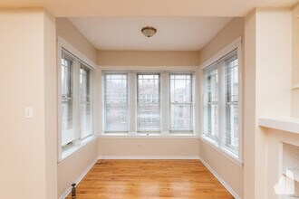 7505 N Greenview Ave, Unit 09-1 in Chicago, IL - Building Photo - Building Photo