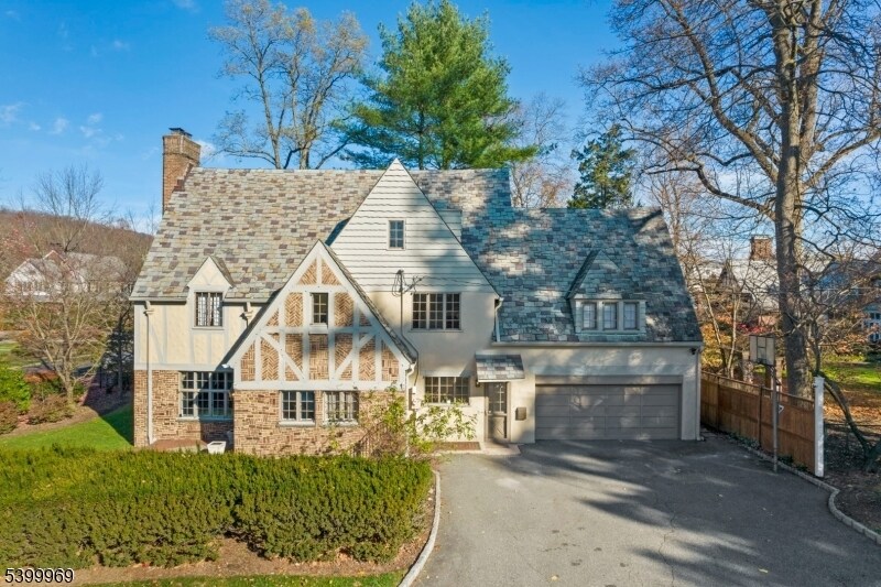 107 Clinton Ave in Montclair, NJ - Building Photo