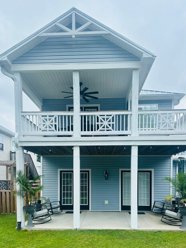 122B James Ave in Surf City, NC - Building Photo - Building Photo
