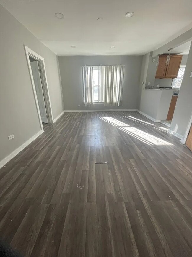 10730 S Lafayette Ave in Chicago, IL - Building Photo - Building Photo