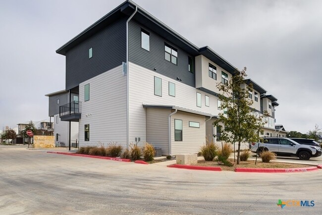1208 N Academy Ave, Unit 3206 in New Braunfels, TX - Building Photo - Building Photo