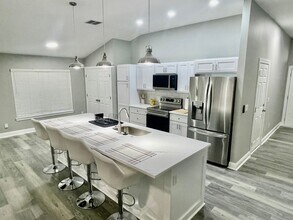 2115 Purcell Dr in Fernandina Beach, FL - Building Photo - Building Photo