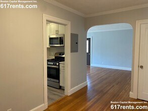14 Mount Ida St, Unit 14 Mt Ida #4 in Newton, MA - Building Photo - Building Photo