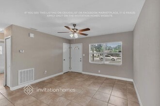 6815 N 48th St in Tampa, FL - Building Photo - Building Photo