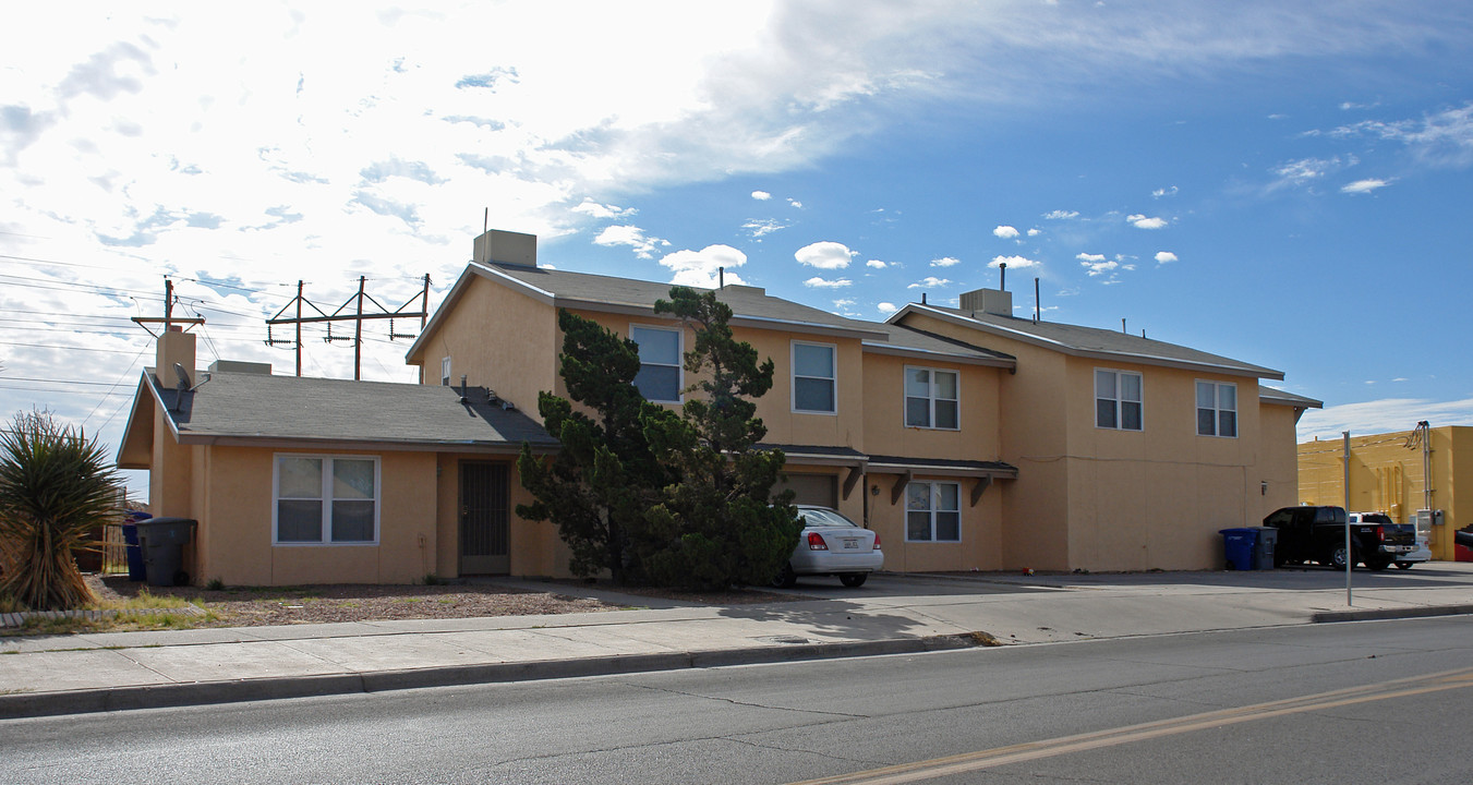 1916 Lee Elder in El Paso, TX - Building Photo