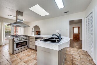 3337 Mockingbird Ln in Dallas, TX - Building Photo - Building Photo