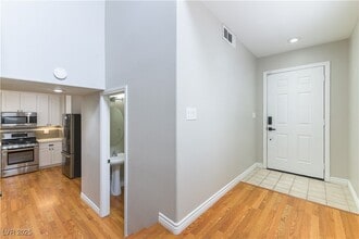 270 Liberty Point Ct in Henderson, NV - Building Photo - Building Photo