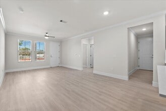 The Magnolia Living in League City, TX - Building Photo - Building Photo